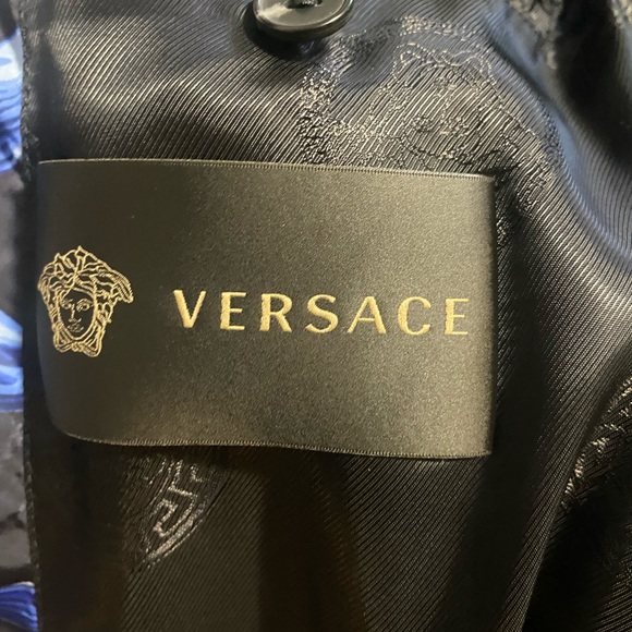 Versace Jacket purchased on Rode Drv - Picture 12 of 12